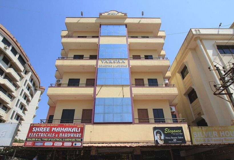 Hotel Oyo 29159 Varsha Boarding And Lodging