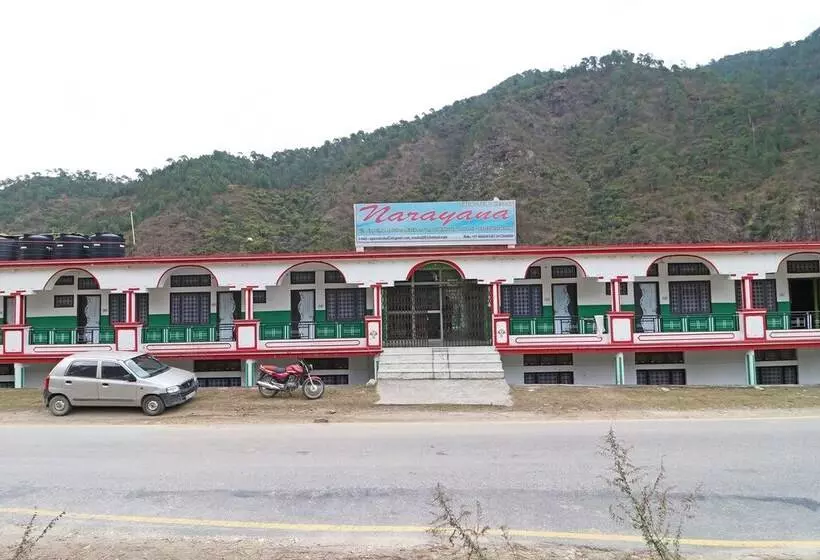 Oyo 29369 Narayana Hotel And Resort