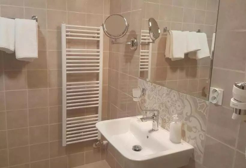 Majatalo Penzión Poľovník