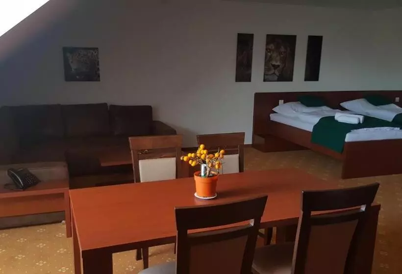 Majatalo Penzión Poľovník