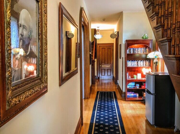 مبيت وإفطار Lamberson Guest House