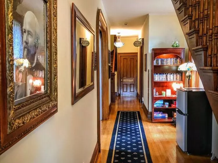 Aamiaismajoitus (B&B) Lamberson Guest House