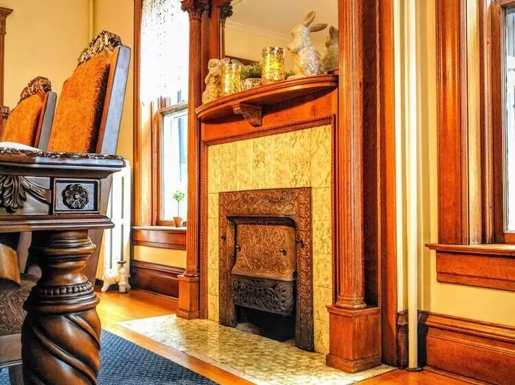 Aamiaismajoitus (B&B) Lamberson Guest House