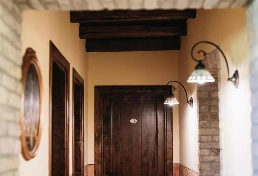 ホテル Casale Verdeluna Wine Resort