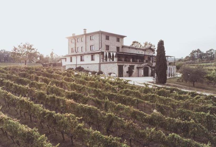 בית מלון כפרי Casale Verdeluna Wine Resort