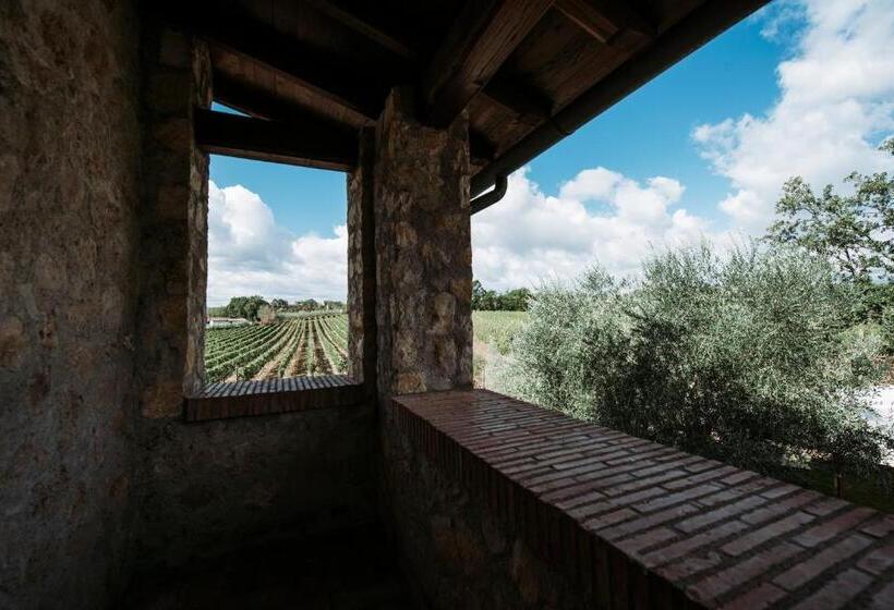 בית מלון כפרי Casale Verdeluna Wine Resort