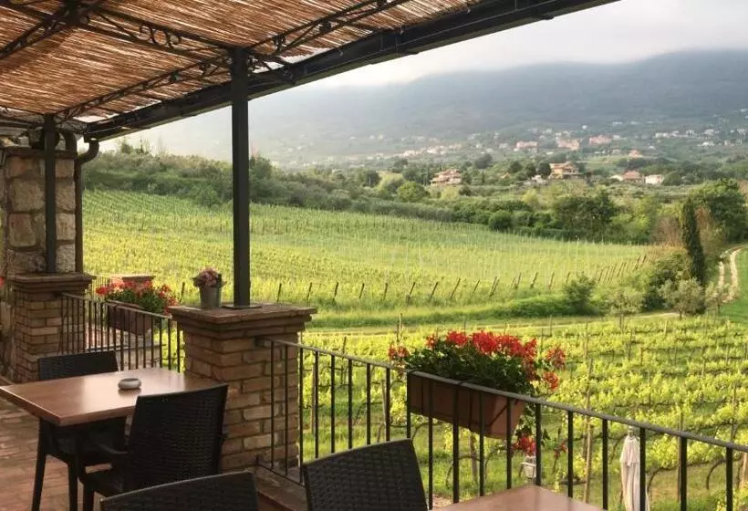 ホテル Casale Verdeluna Wine Resort