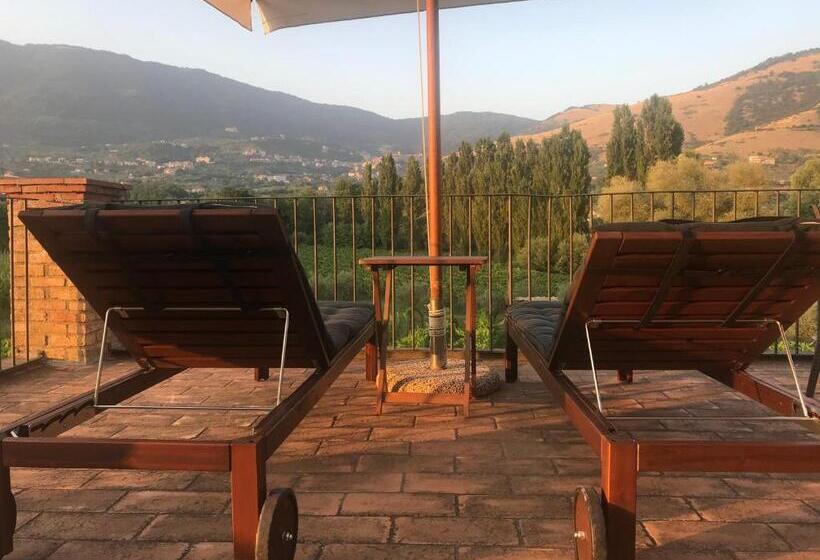 בית מלון כפרי Casale Verdeluna Wine Resort