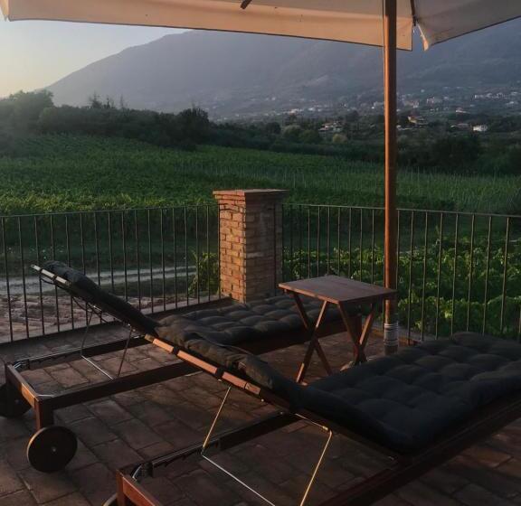 בית מלון כפרי Casale Verdeluna Wine Resort