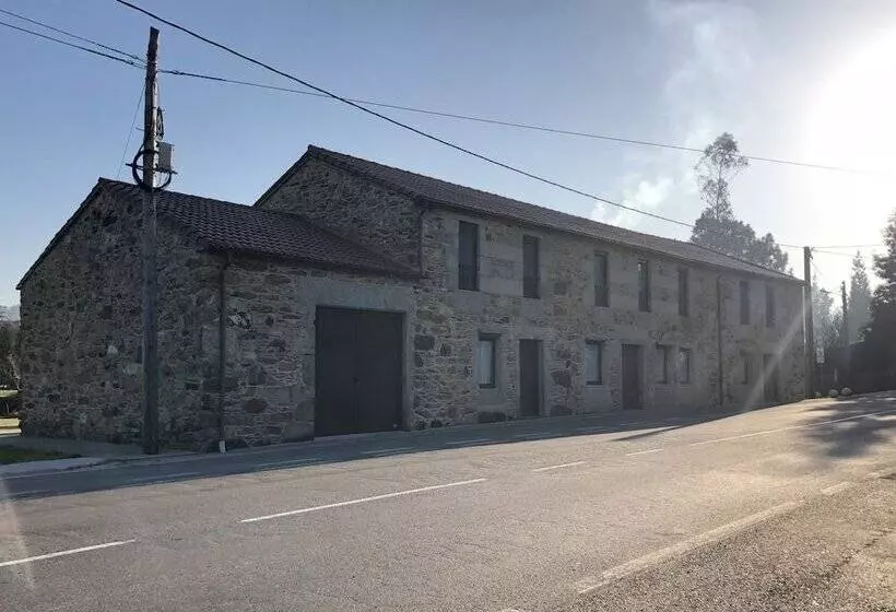 Albergue Ponte Olveira   Hostel
