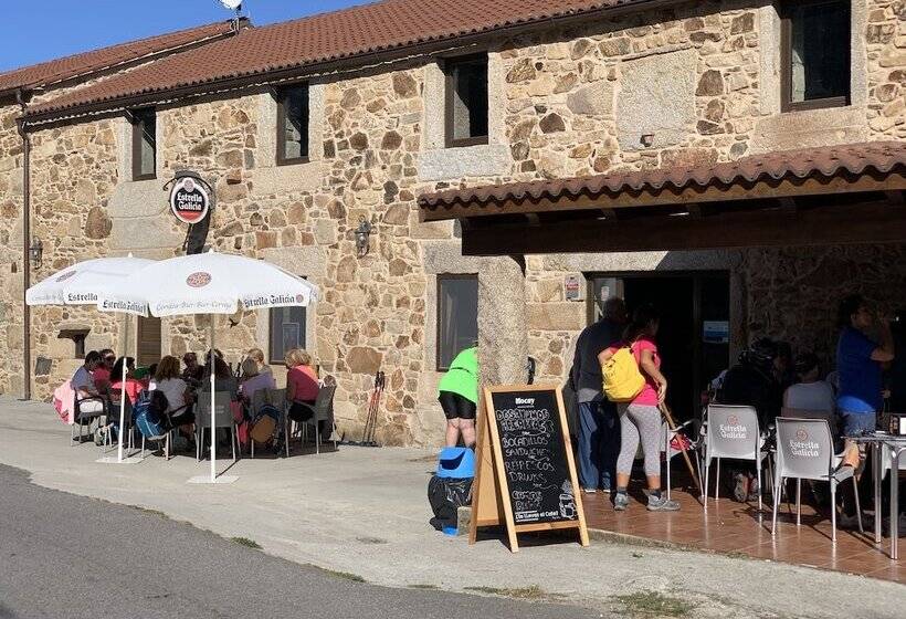 Albergue Ponte Olveira   Hostel