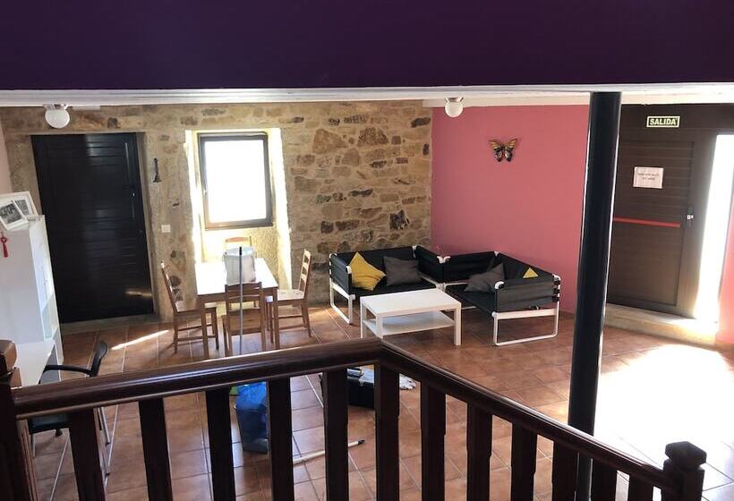 Albergue Ponte Olveira   Hostel