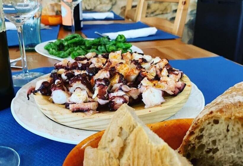 Albergue Ponte Olveira   Hostel