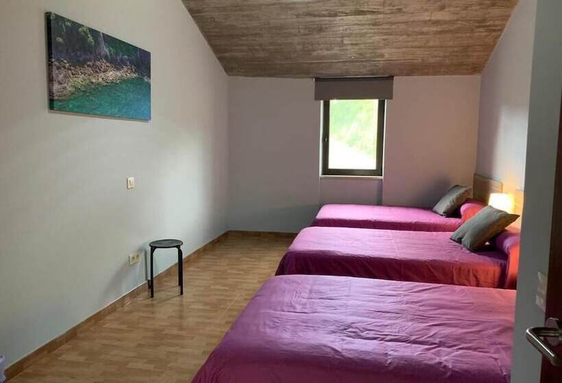 Albergue Ponte Olveira   Hostel