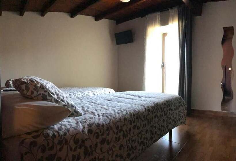 Albergue Ponte Olveira   Hostel