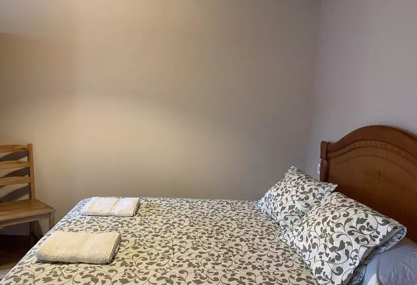 Albergue Ponte Olveira   Hostel