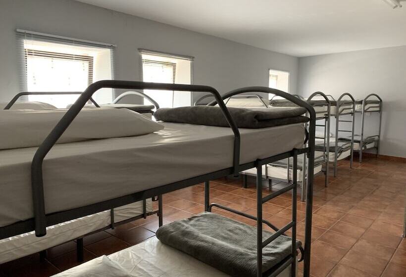 Albergue Ponte Olveira   Hostel