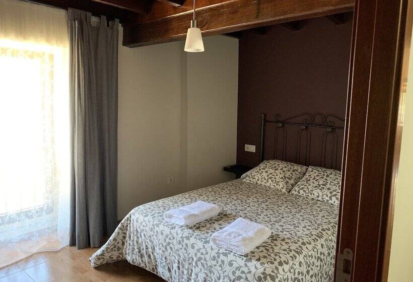 Albergue Ponte Olveira   Hostel