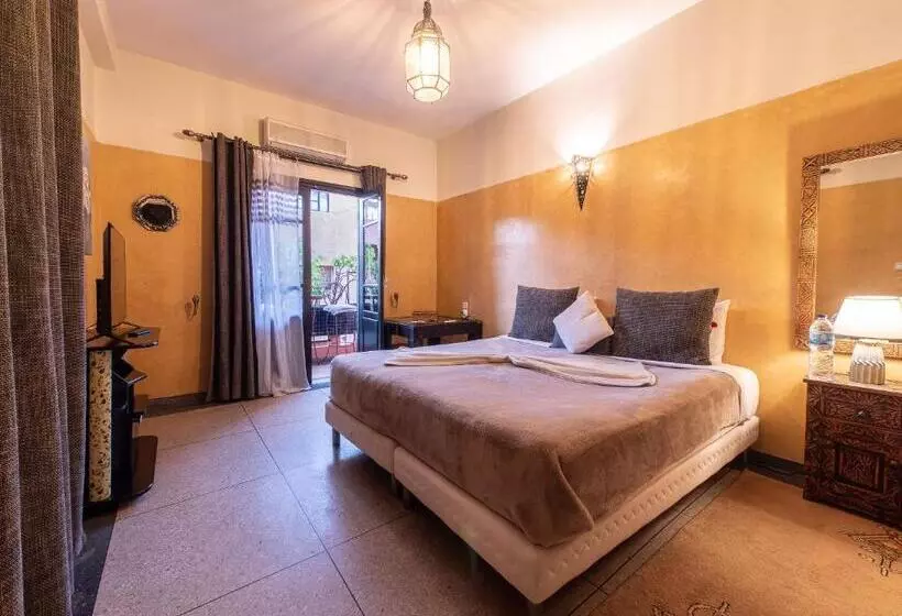 تختخواب و صبحانه Villa Soraya Hammam & Jacuzzi