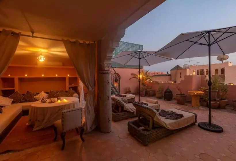 تختخواب و صبحانه Villa Soraya Hammam & Jacuzzi