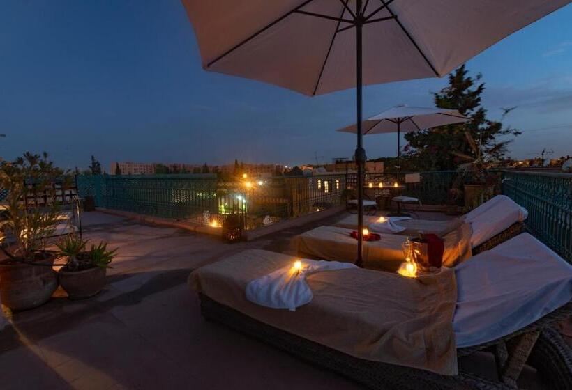 تختخواب و صبحانه Villa Soraya Hammam & Jacuzzi