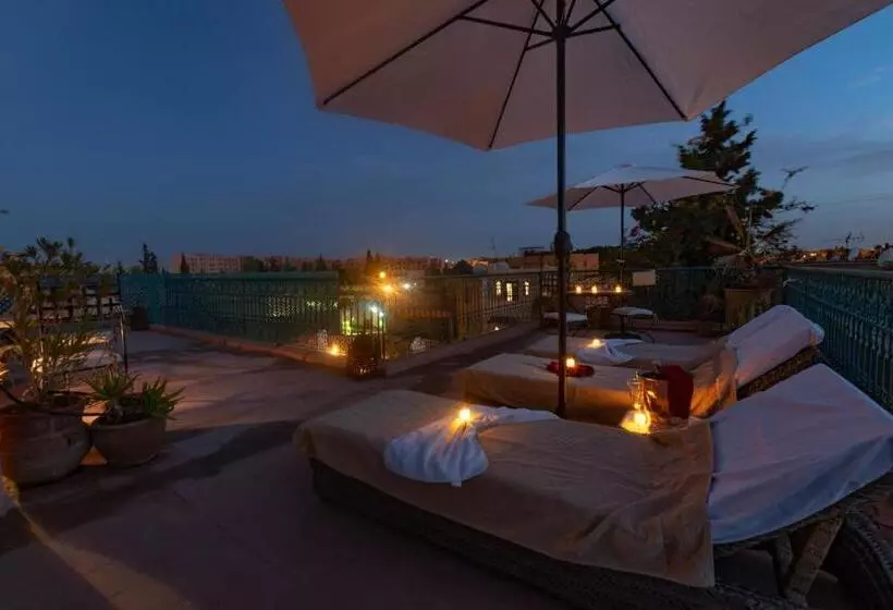 تختخواب و صبحانه Villa Soraya Hammam & Jacuzzi