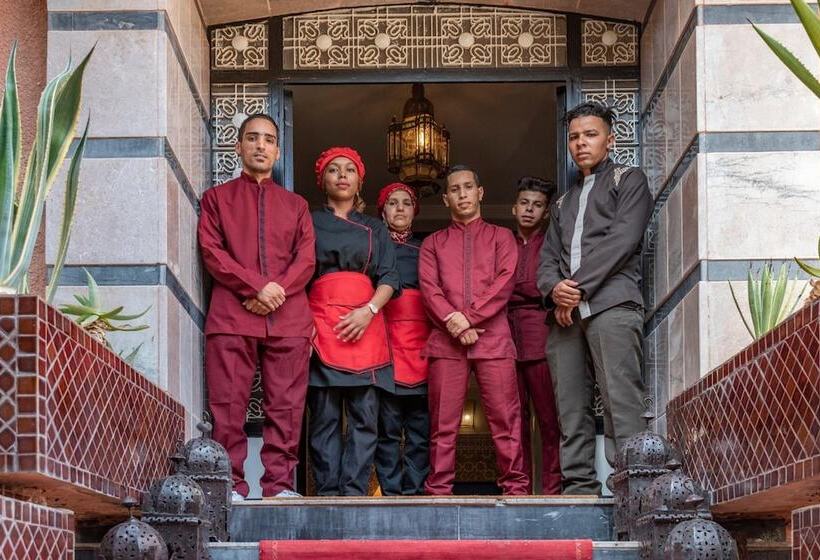 تختخواب و صبحانه Villa Soraya Hammam & Jacuzzi