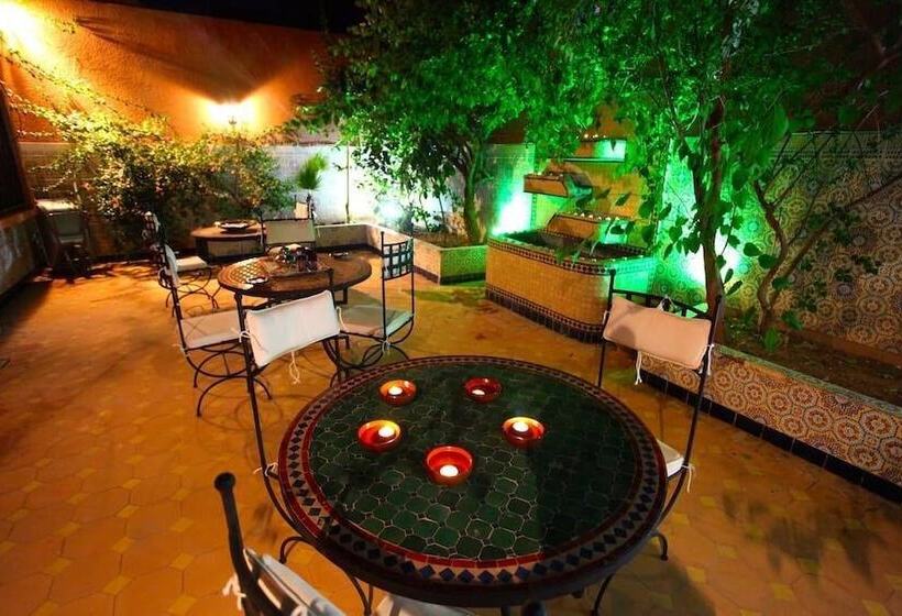 تختخواب و صبحانه Villa Soraya Hammam & Jacuzzi