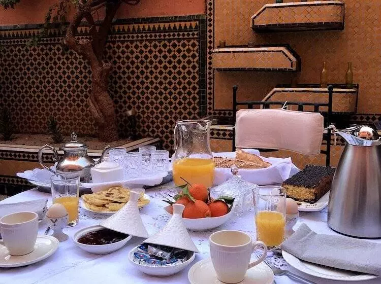 تختخواب و صبحانه Villa Soraya Hammam & Jacuzzi