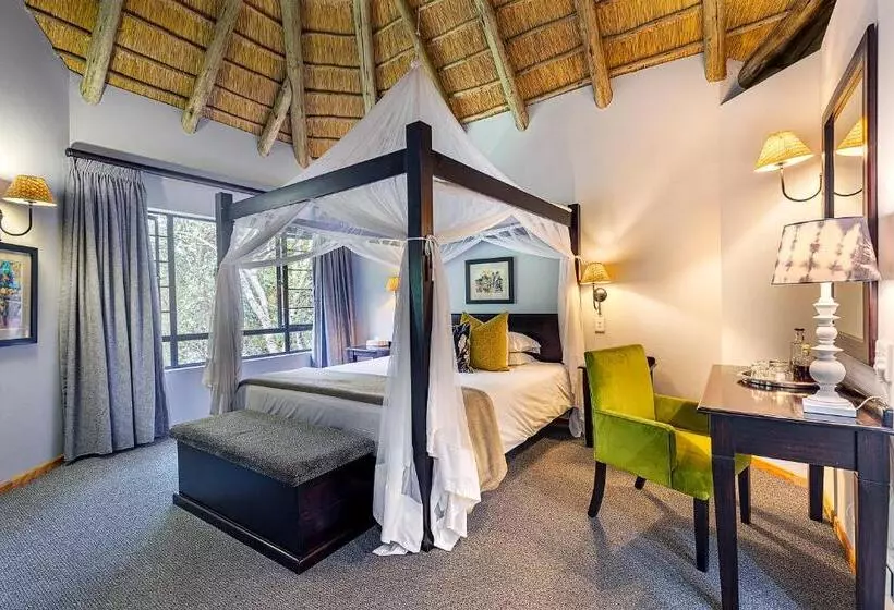 ホテル Cavern Resort & Spa