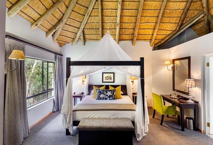 Отель Cavern Resort & Spa