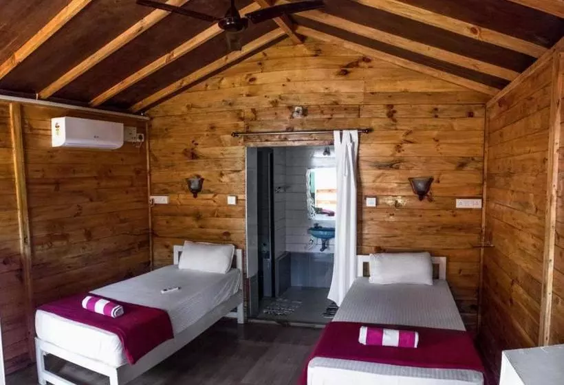 Lomakeskus Anand Yoga Village