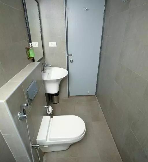 Upar Hotels Nungambakkam Nearby Us Consulate Apollo Hospital Sankara Nethralaya