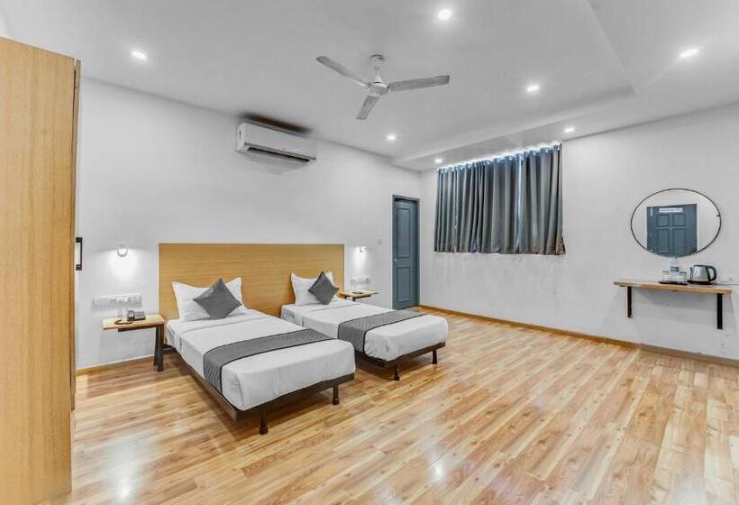 Upar Hotels Nungambakkam Nearby Us Consulate Apollo Hospital Sankara Nethralaya