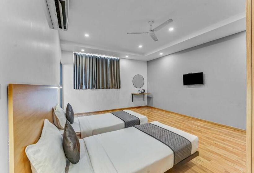 Upar Hotels Nungambakkam Nearby Us Consulate Apollo Hospital Sankara Nethralaya