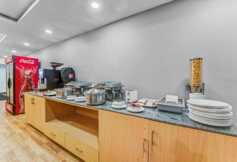 Upar Hotels Nungambakkam Nearby Us Consulate Apollo Hospital Sankara Nethralaya