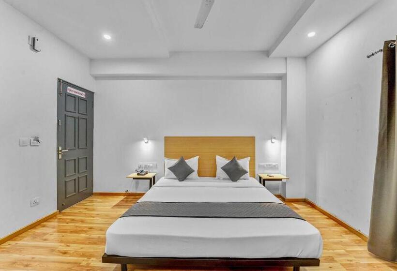 Upar Hotels Nungambakkam Nearby Us Consulate Apollo Hospital Sankara Nethralaya