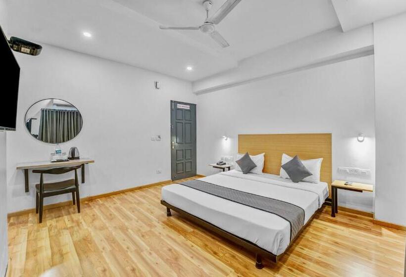 Upar Hotels Nungambakkam Nearby Us Consulate Apollo Hospital Sankara Nethralaya