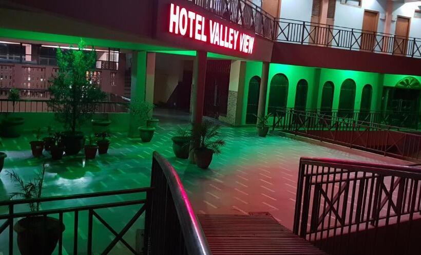 בית מלון כפרי Valley View