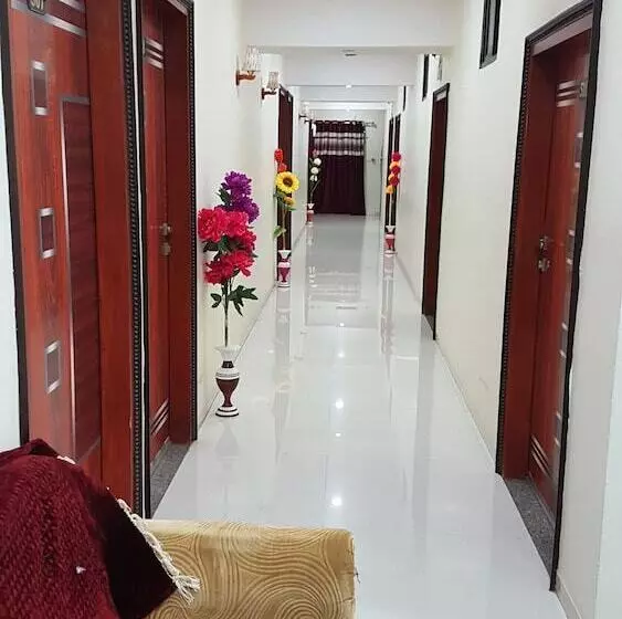 ホテル Vishwa