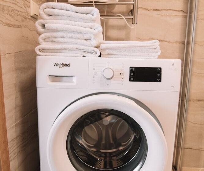 Merepargi Aparthotel & Cafe