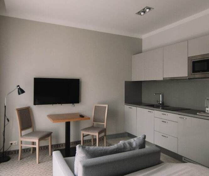 Merepargi Aparthotel & Cafe