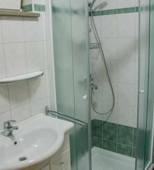 تختخواب و صبحانه Miškar Rooms