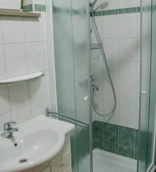 تختخواب و صبحانه Miškar Rooms