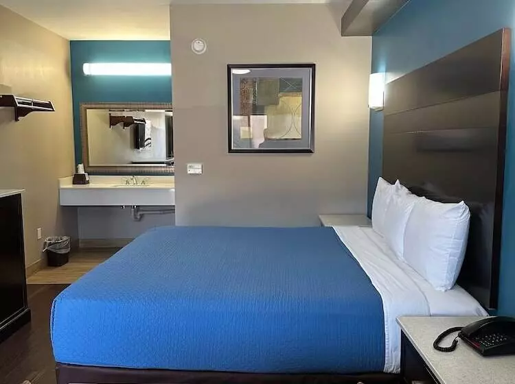 Hotelli Crystal Palace Inn