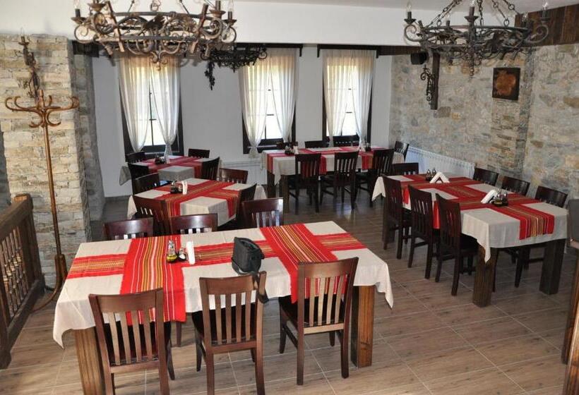 酒店 Galabova Guest House