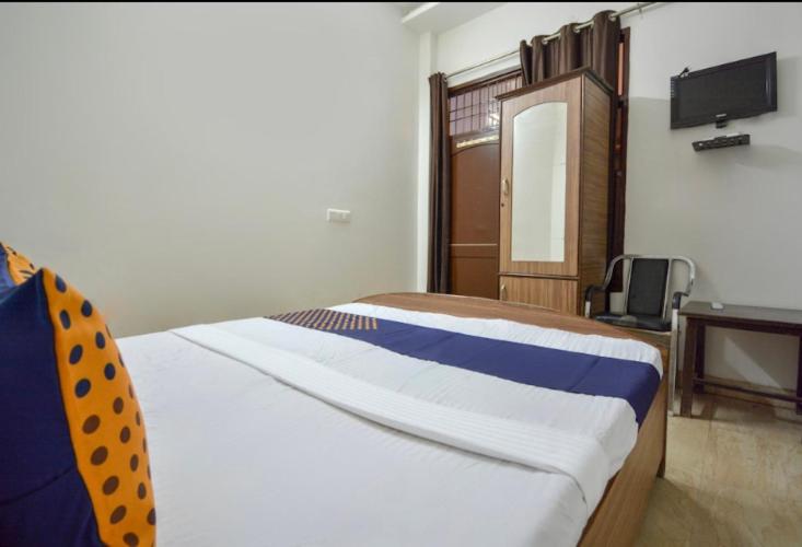 Hotelli Spot On 37048 Saini Guest House