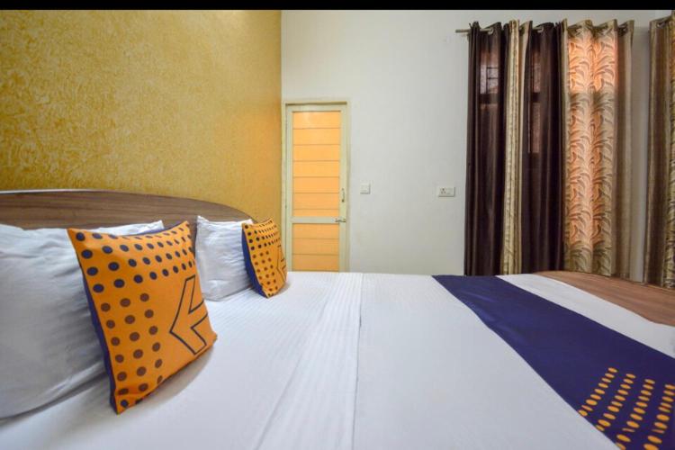 Hotelli Spot On 37048 Saini Guest House