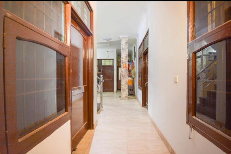 Hotelli Spot On 37048 Saini Guest House