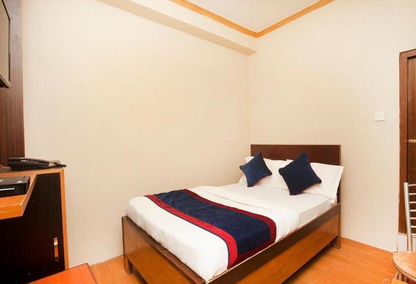 Oyo 314 Hotel Holy Palace